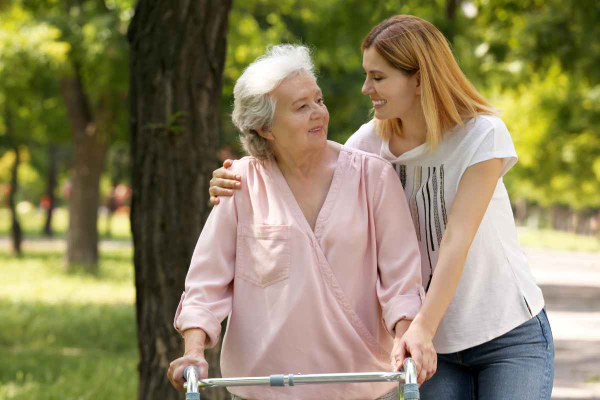 badante con anziana