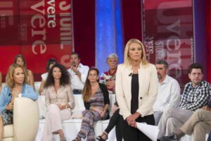 eleonora daniele durante una trasmissione rai