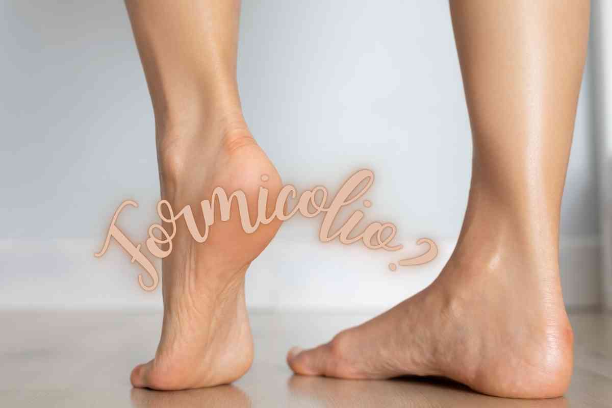 Piedi nudi con la scritta formicolio